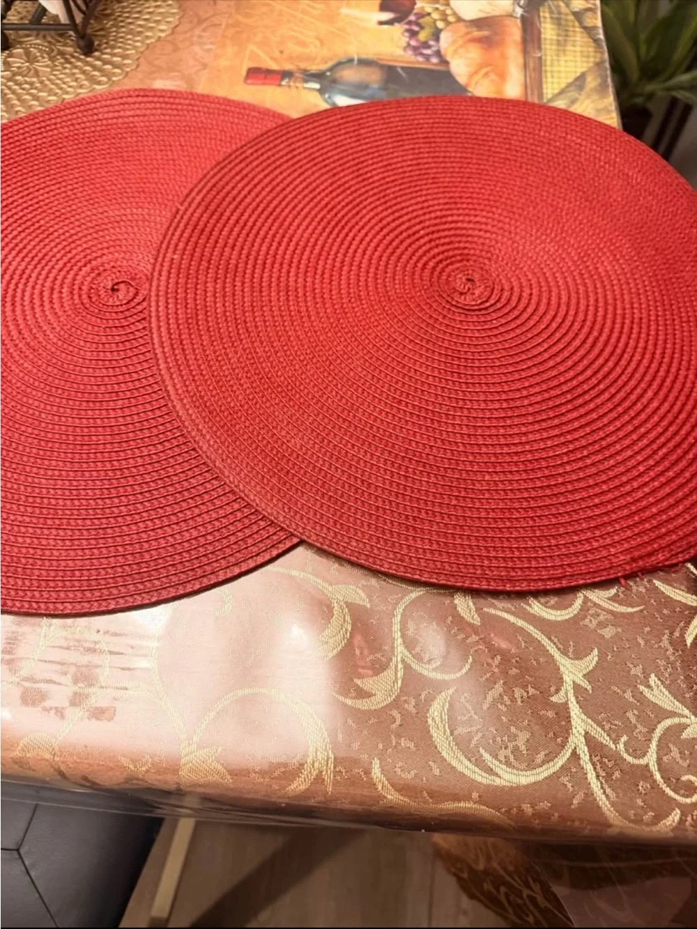 Red Round Woven Placemat Set - Home Dining